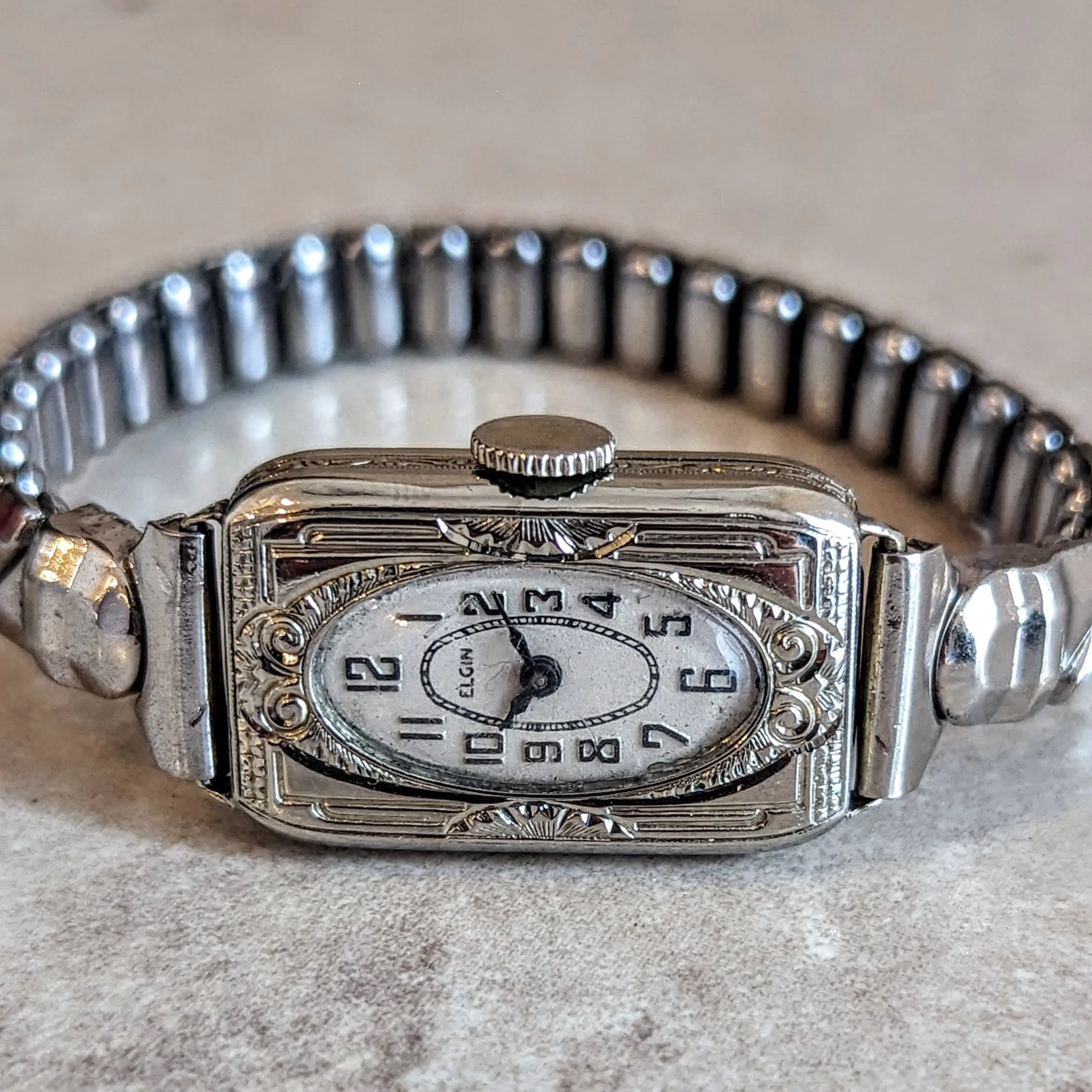 1933 ELGIN Art Deco Ladies Watch 15 Jewels Grade 484 U.S.A. Made Wristwatch