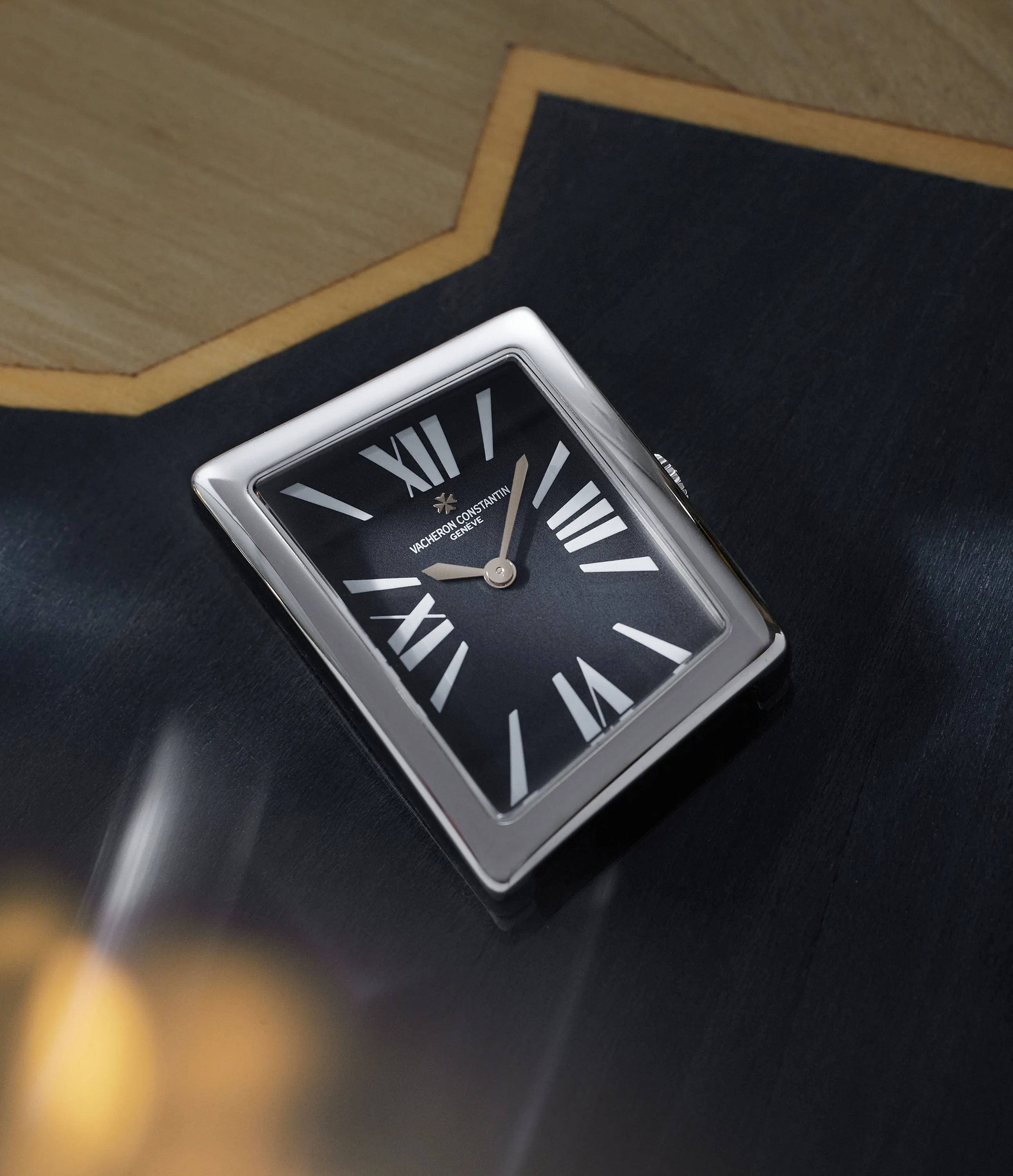 1972 Asymmetric | Ref. 37010 | White Gold
