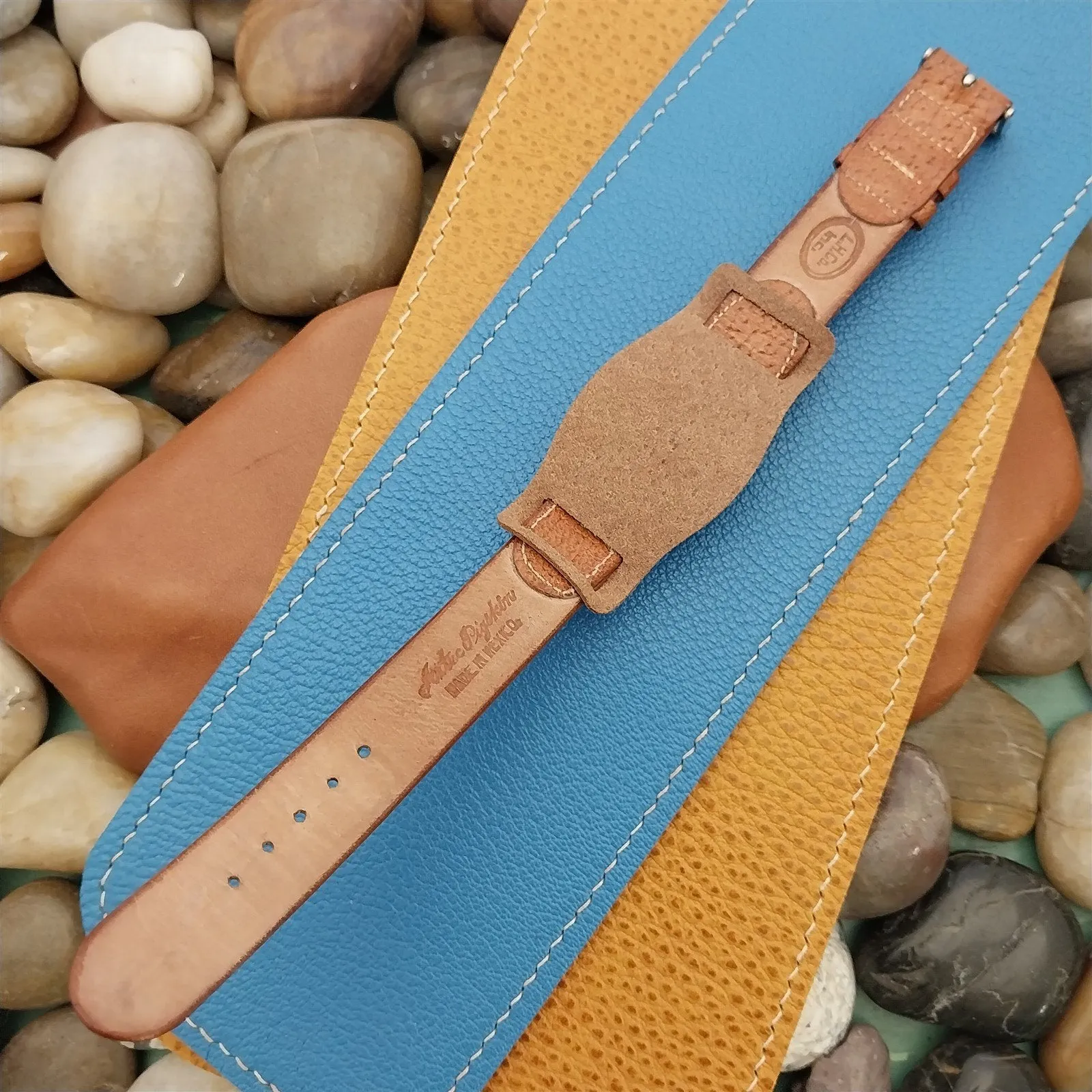 5/8" USA Veg-Tanned Pigskin Slip Through Pad for 1&2 piece Vintage Watch Strap