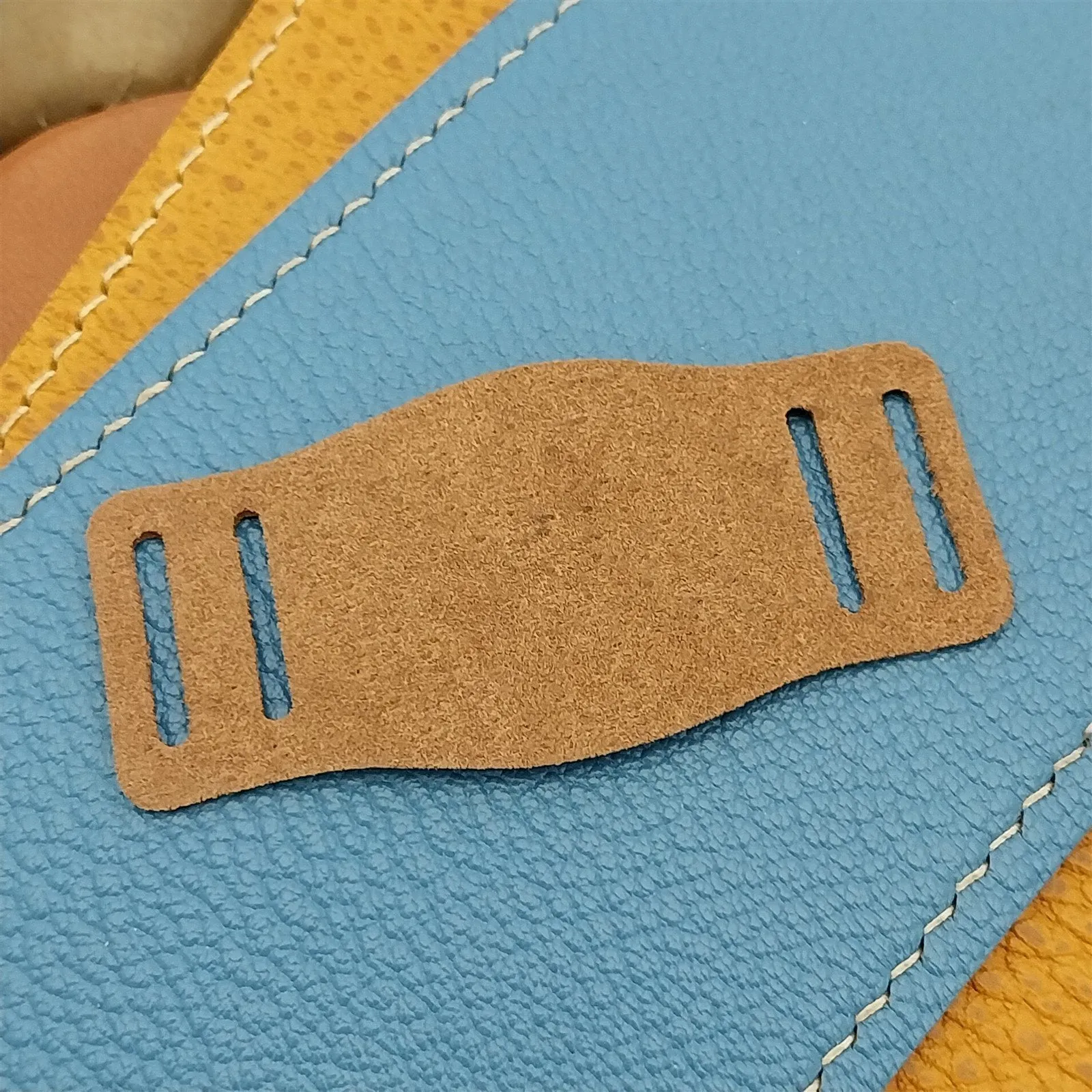 5/8" USA Veg-Tanned Pigskin Slip Through Pad for 1&2 piece Vintage Watch Strap