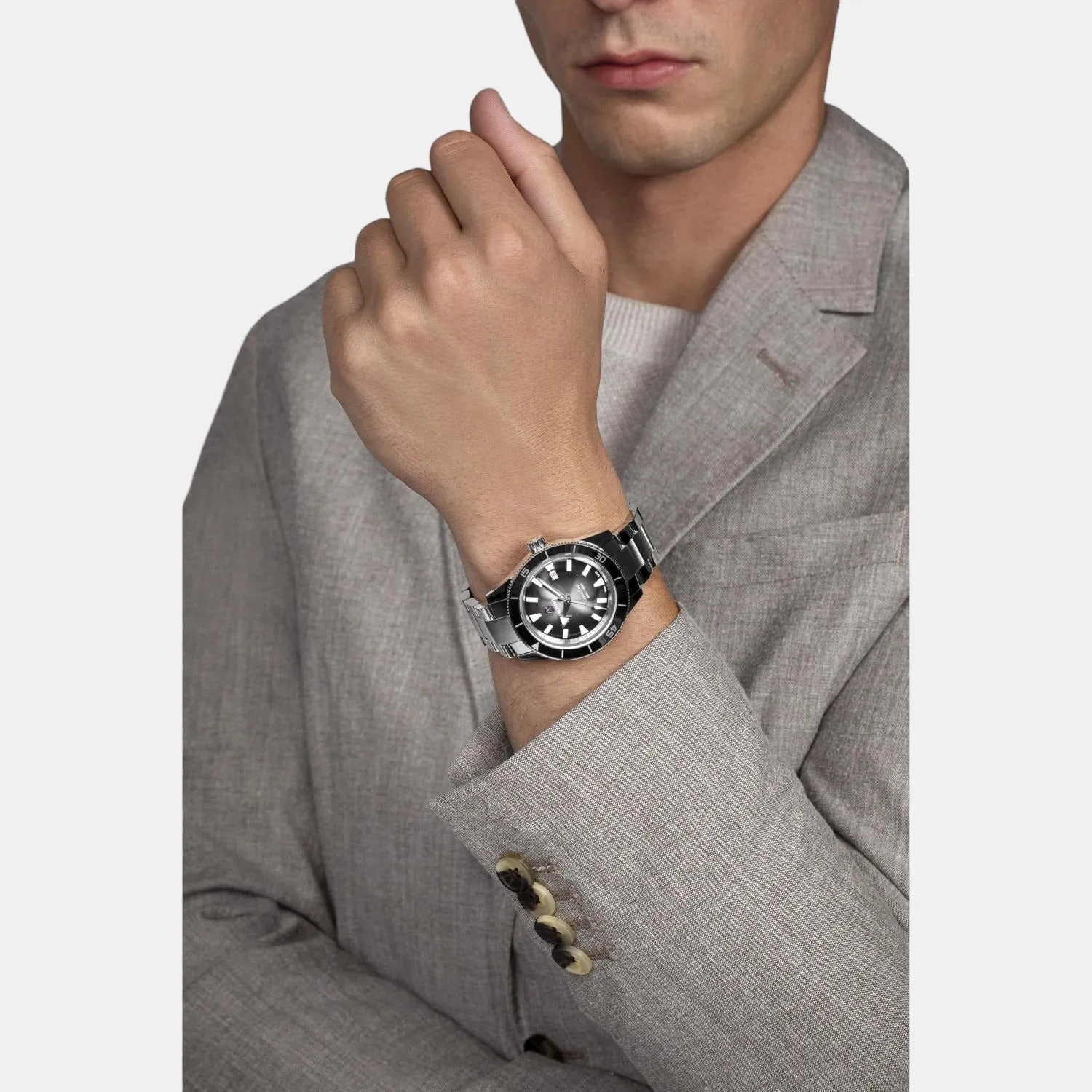 Captain Cook Men Analog Stainless Steel Automatic Watch R32105153