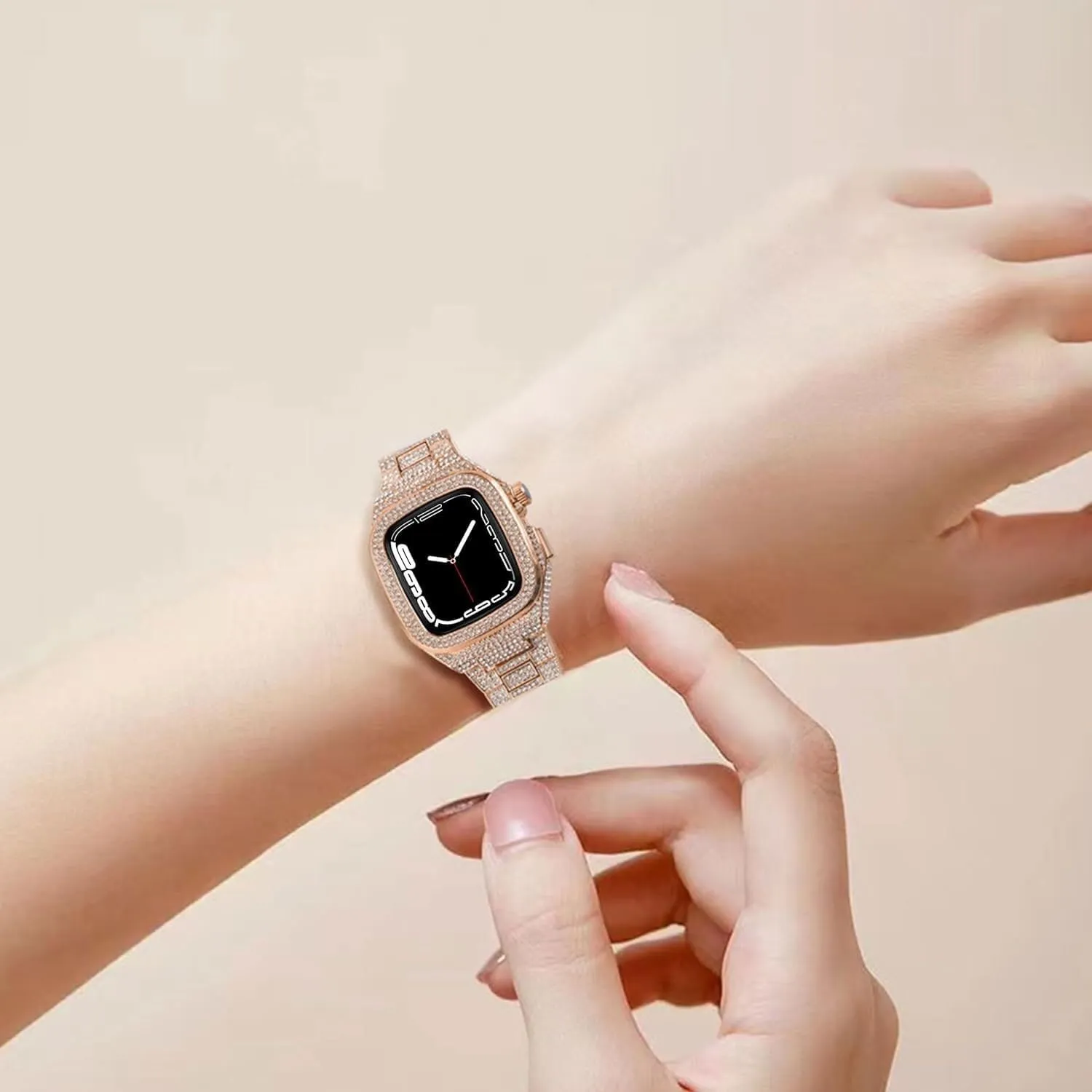 Diamond Watch Case Metal Watch Strap Modification KitFor Apple Watch 8 7 6 5 4 SE Fashion Business Watch Band for Lady Women GirlsFor Iwatch Series 44mm 45mm