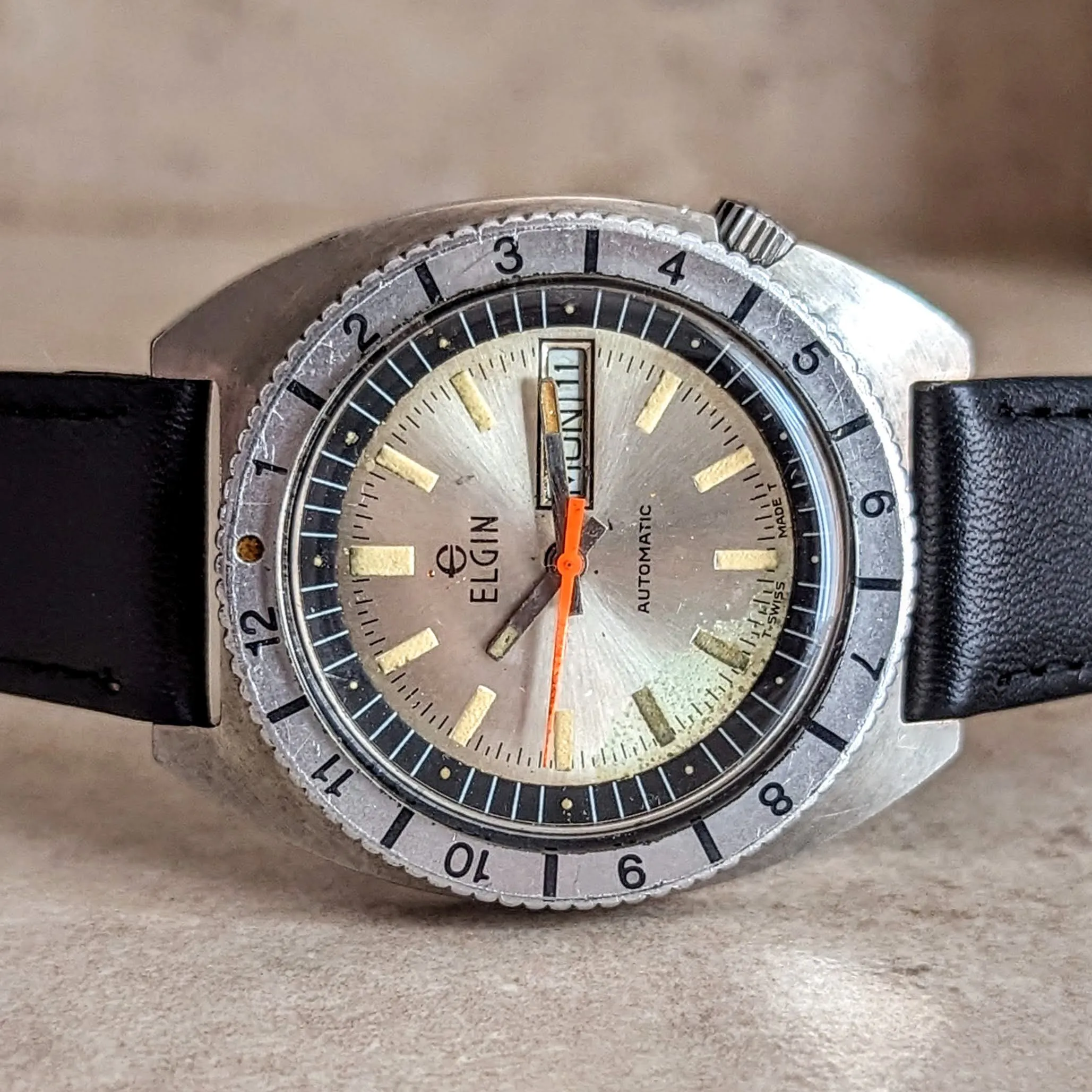 ELGIN Diver Automatic Wristwatch Day/Date Ref. WH103 Cal. FHF 909 Swiss Made Watch