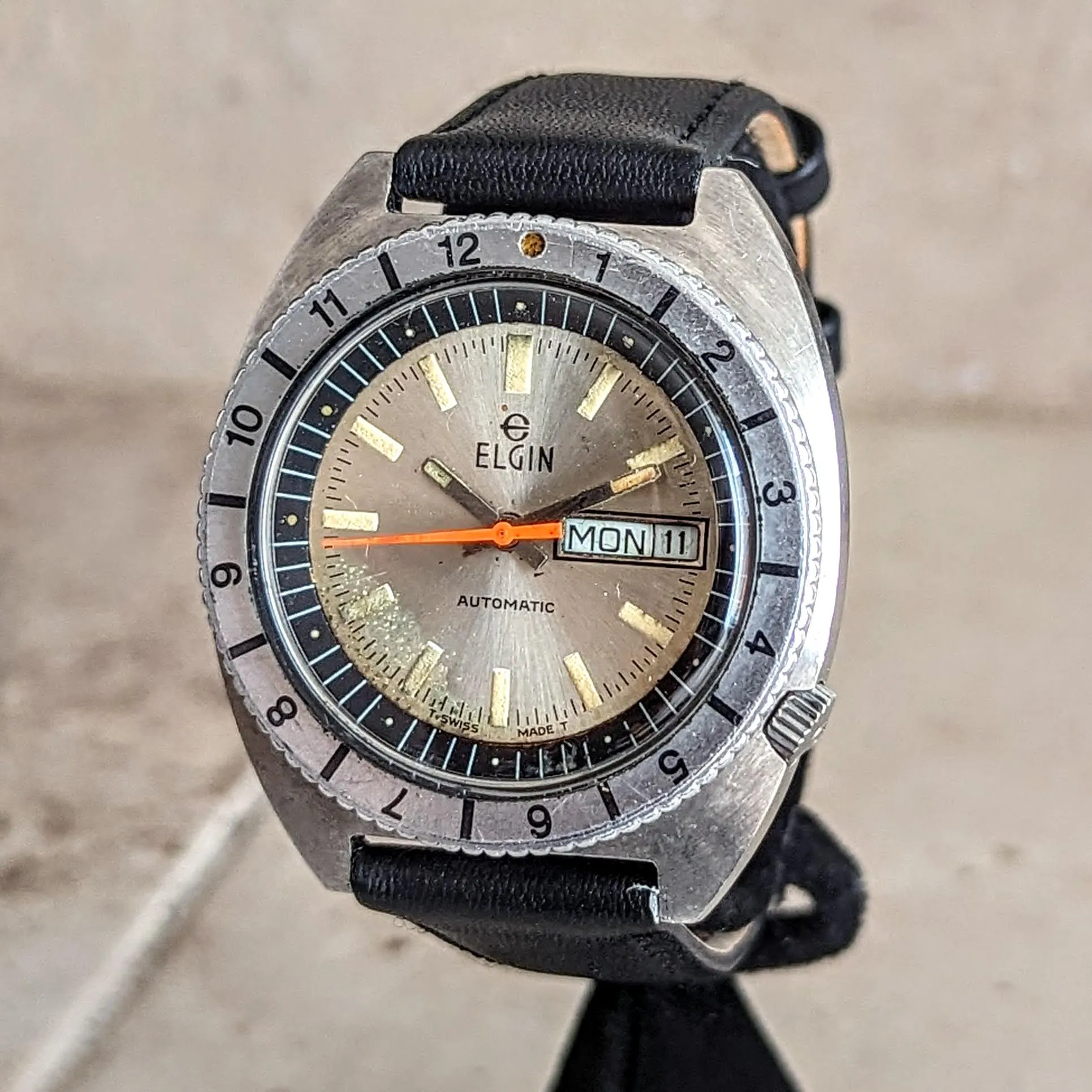 ELGIN Diver Automatic Wristwatch Day/Date Ref. WH103 Cal. FHF 909 Swiss Made Watch
