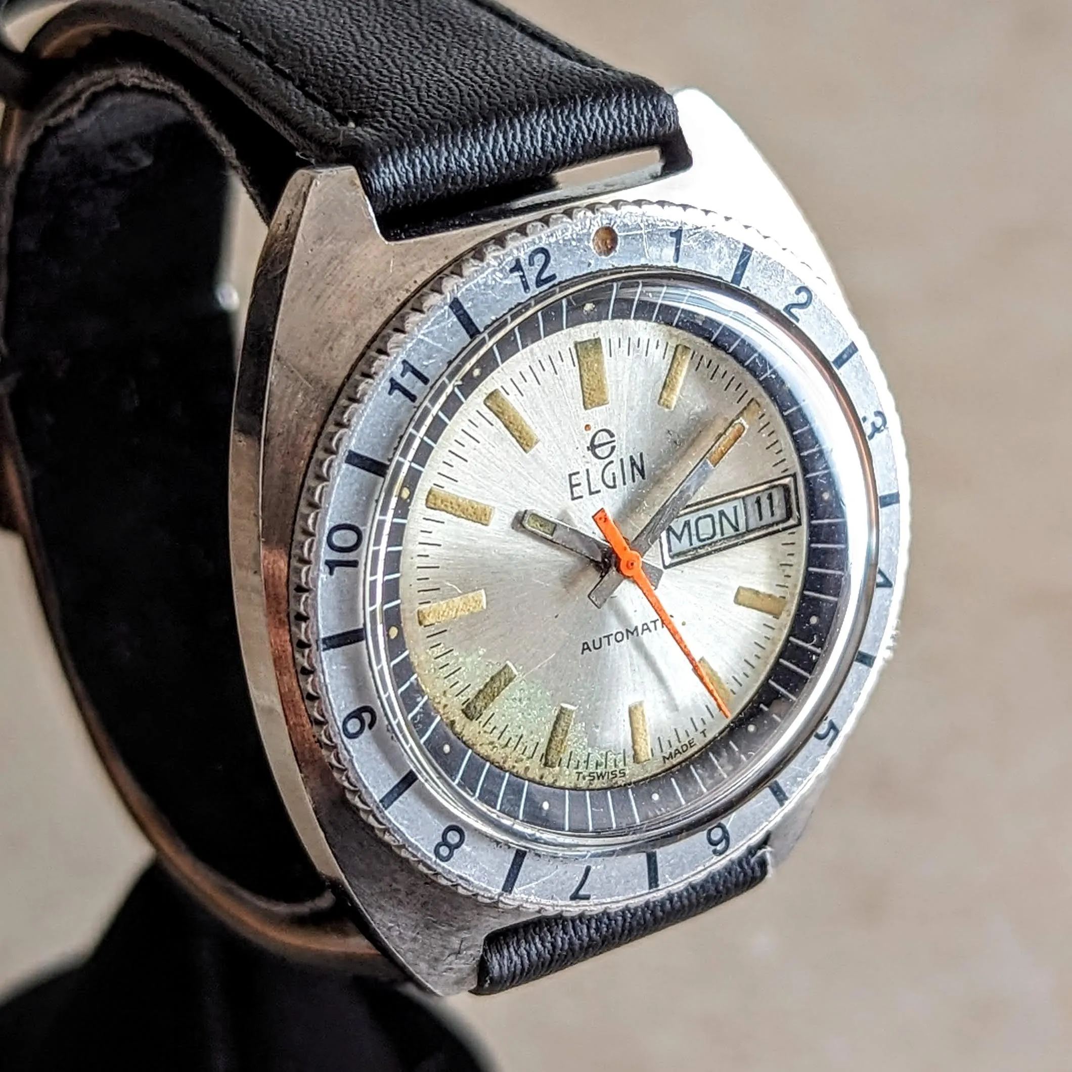 ELGIN Diver Automatic Wristwatch Day/Date Ref. WH103 Cal. FHF 909 Swiss Made Watch