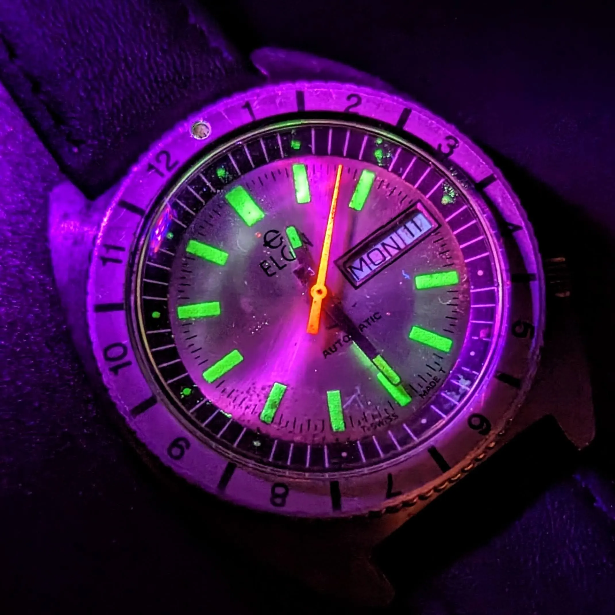 ELGIN Diver Automatic Wristwatch Day/Date Ref. WH103 Cal. FHF 909 Swiss Made Watch