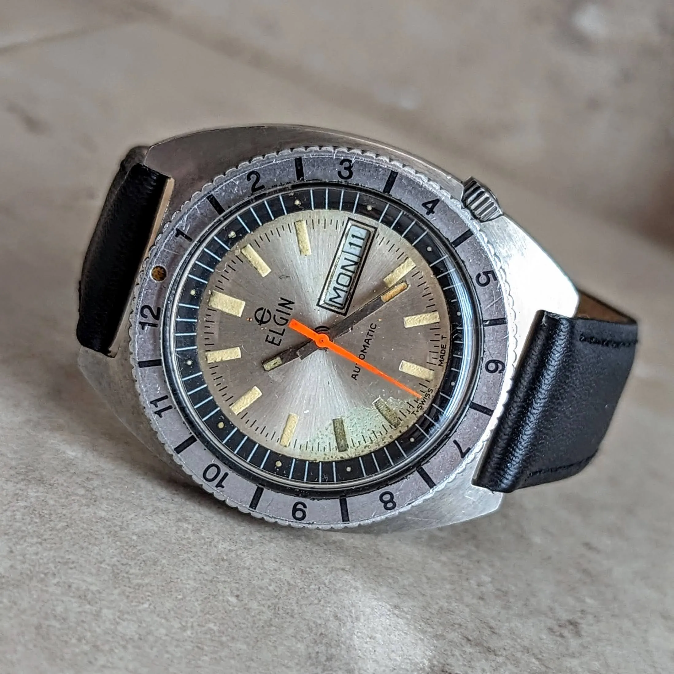 ELGIN Diver Automatic Wristwatch Day/Date Ref. WH103 Cal. FHF 909 Swiss Made Watch