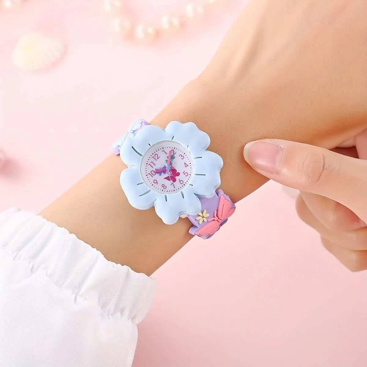 Girls' Cute Quartz Flower Wrist Watch
