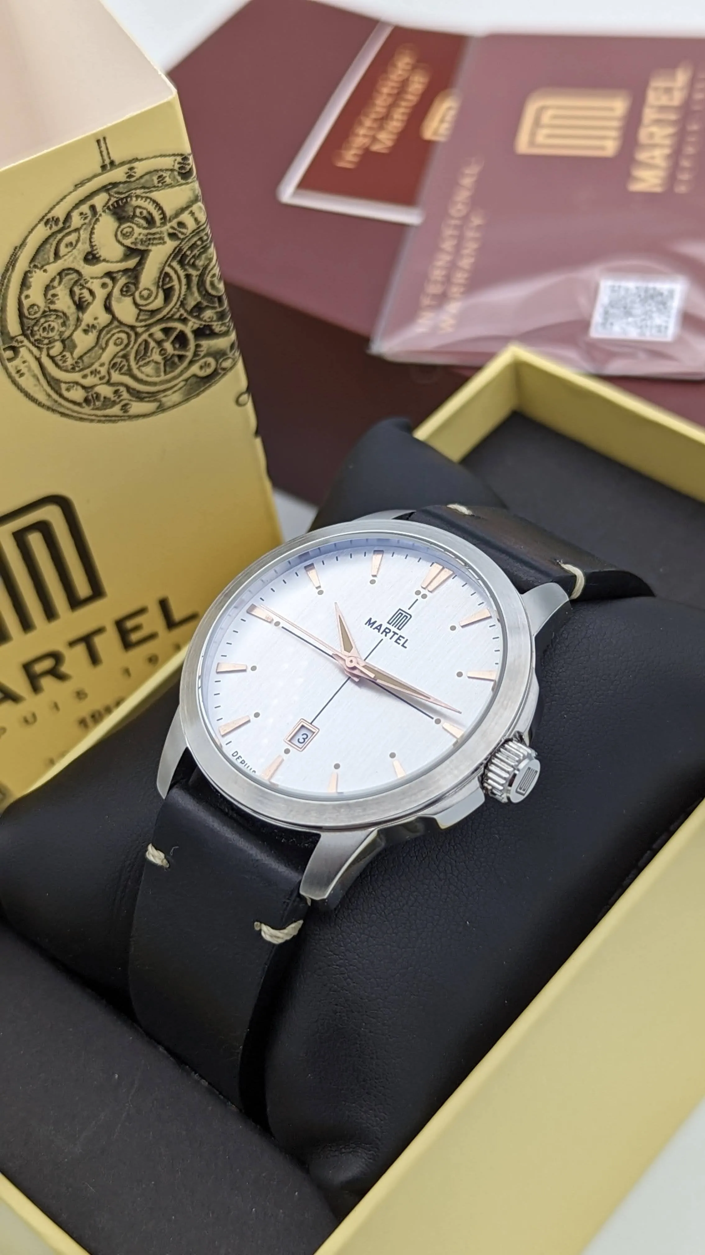 MARTEL Le Pont Wristwatch Luminous Date Display Watch Original Box & Papers!