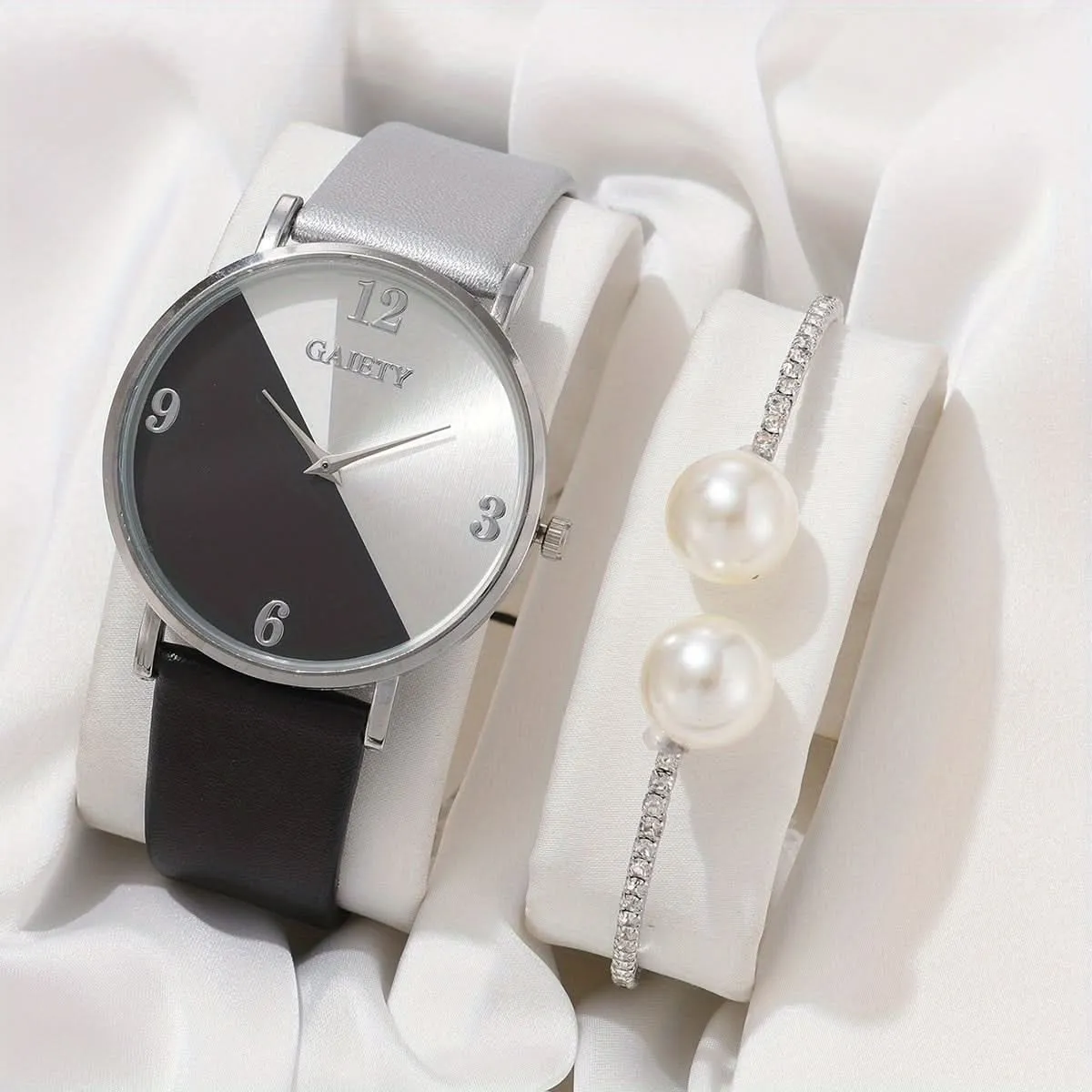 Minimalist Quartz Watch with PU Strap and Matching Bracelet