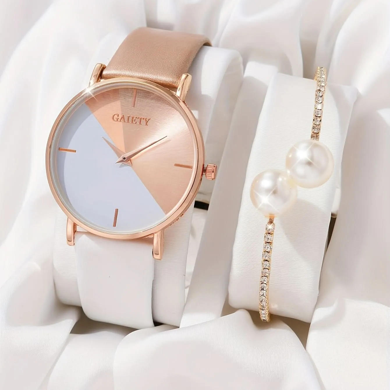 Minimalist Quartz Watch with PU Strap and Matching Bracelet