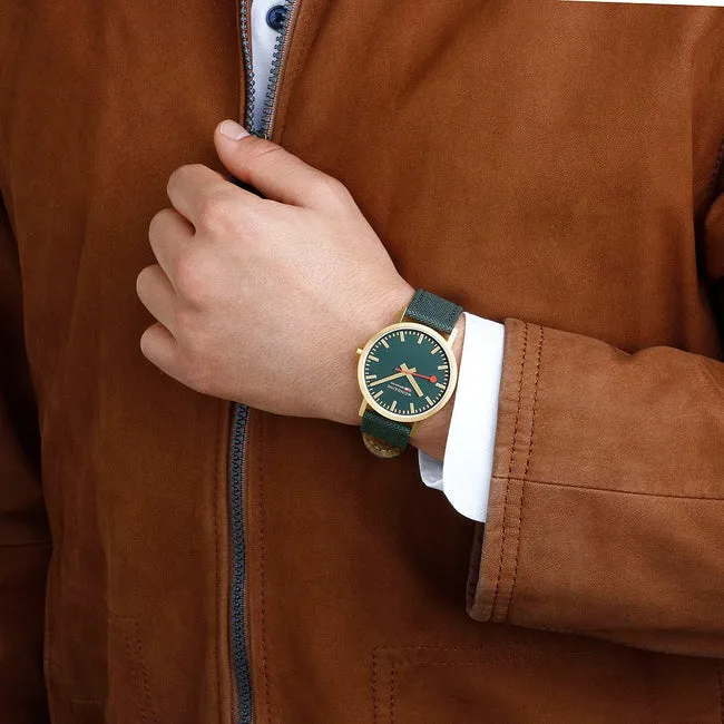 Mondaine Classic 40MM,  FOREST GREEN TEXTILE, 40 MM
