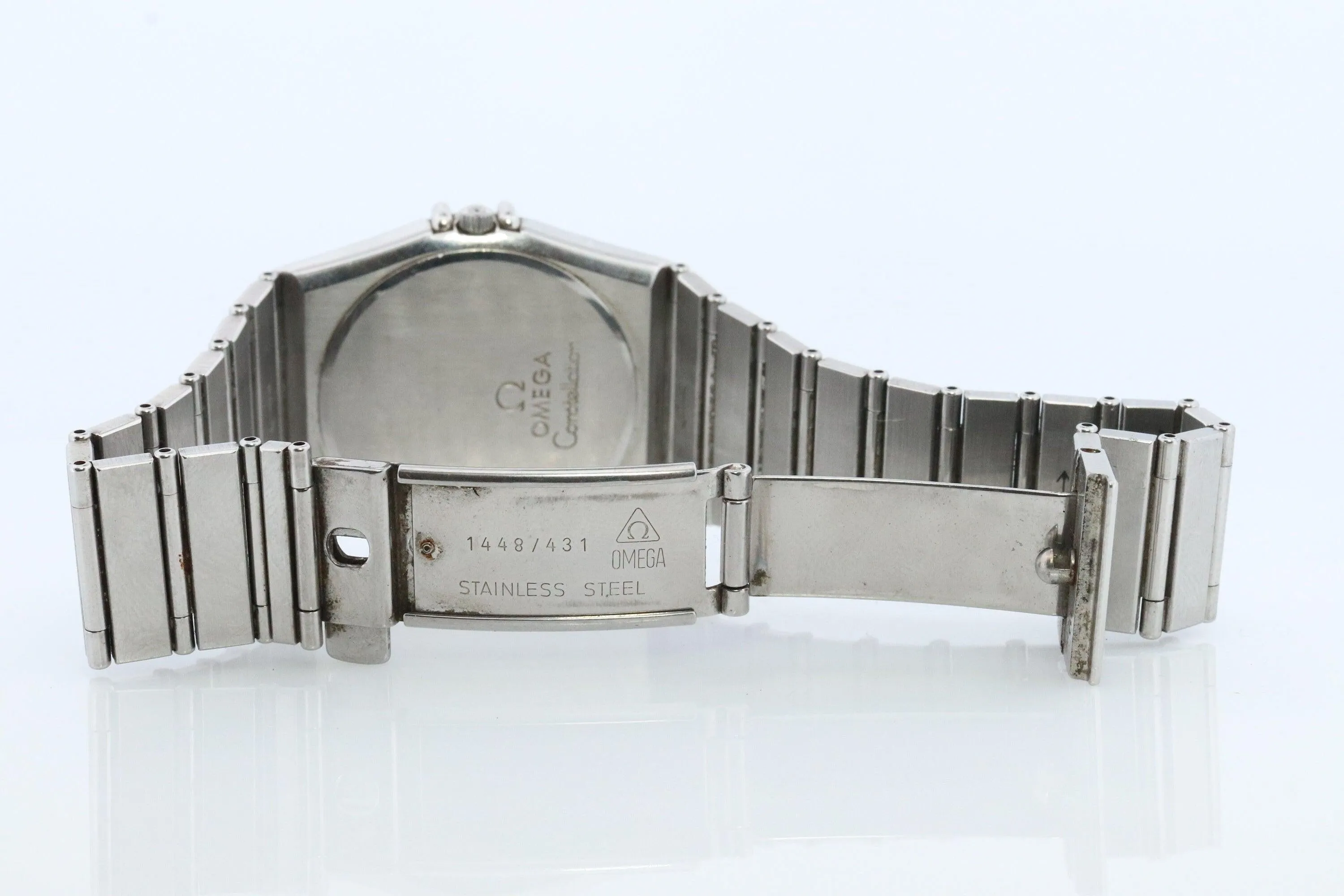 Omega Watch. Authentic Mens Omega Constellation Day Date Wristwatch.