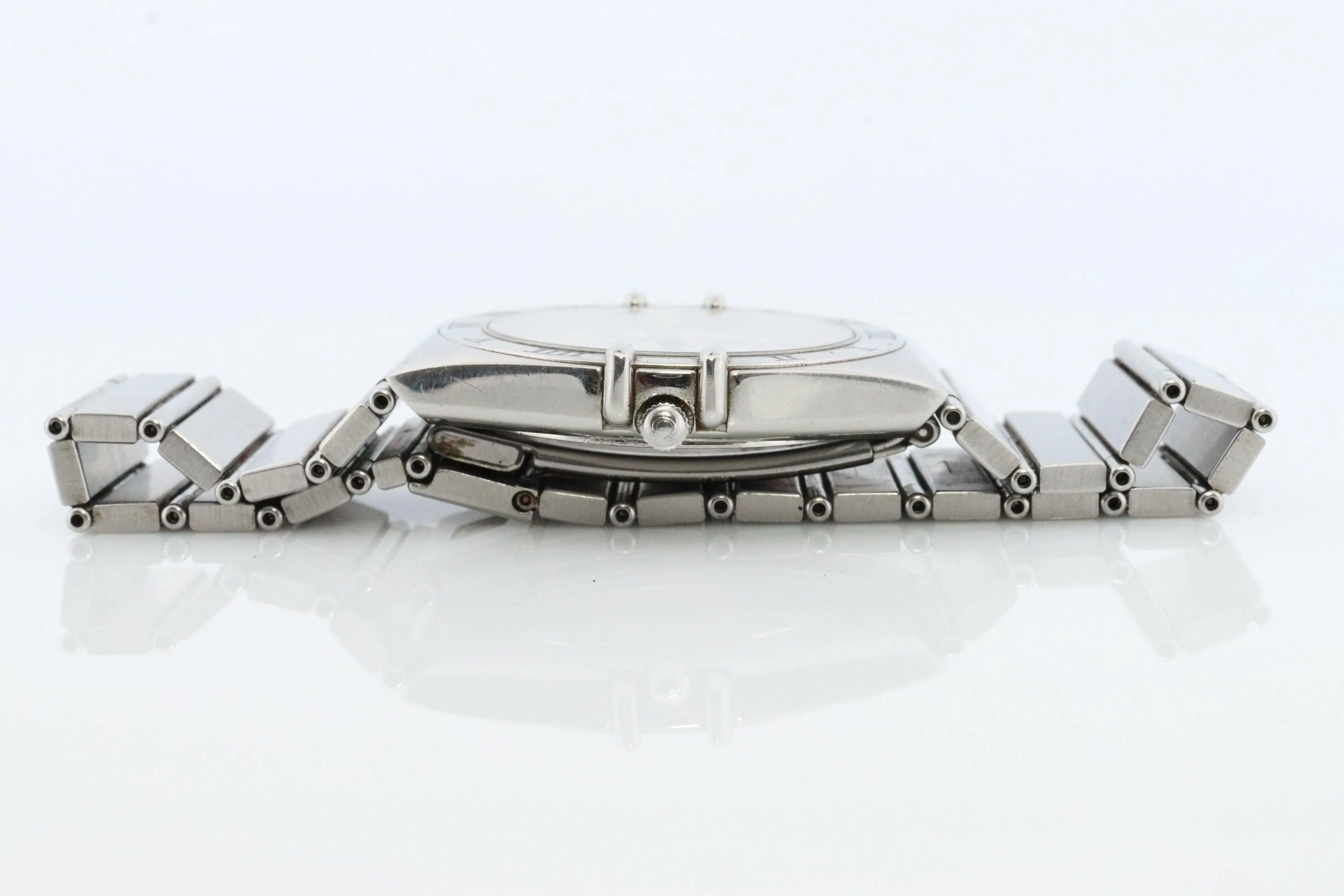 Omega Watch. Authentic Mens Omega Constellation Day Date Wristwatch.